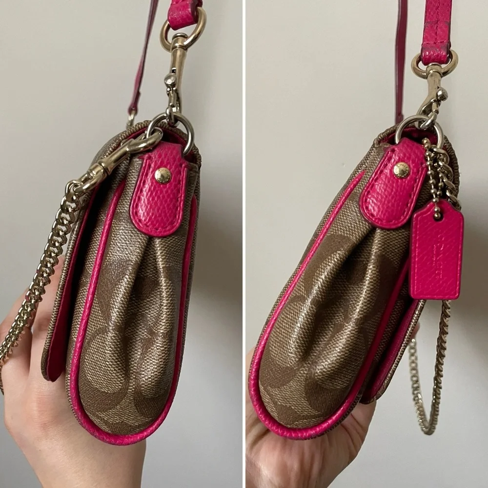 COACH⚡️”Ruby” Signature Monogram Fuschia Pink Turnlock Chain Bag - Picture 4 of 16